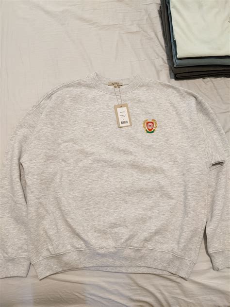 yeezy calabasas crewneck